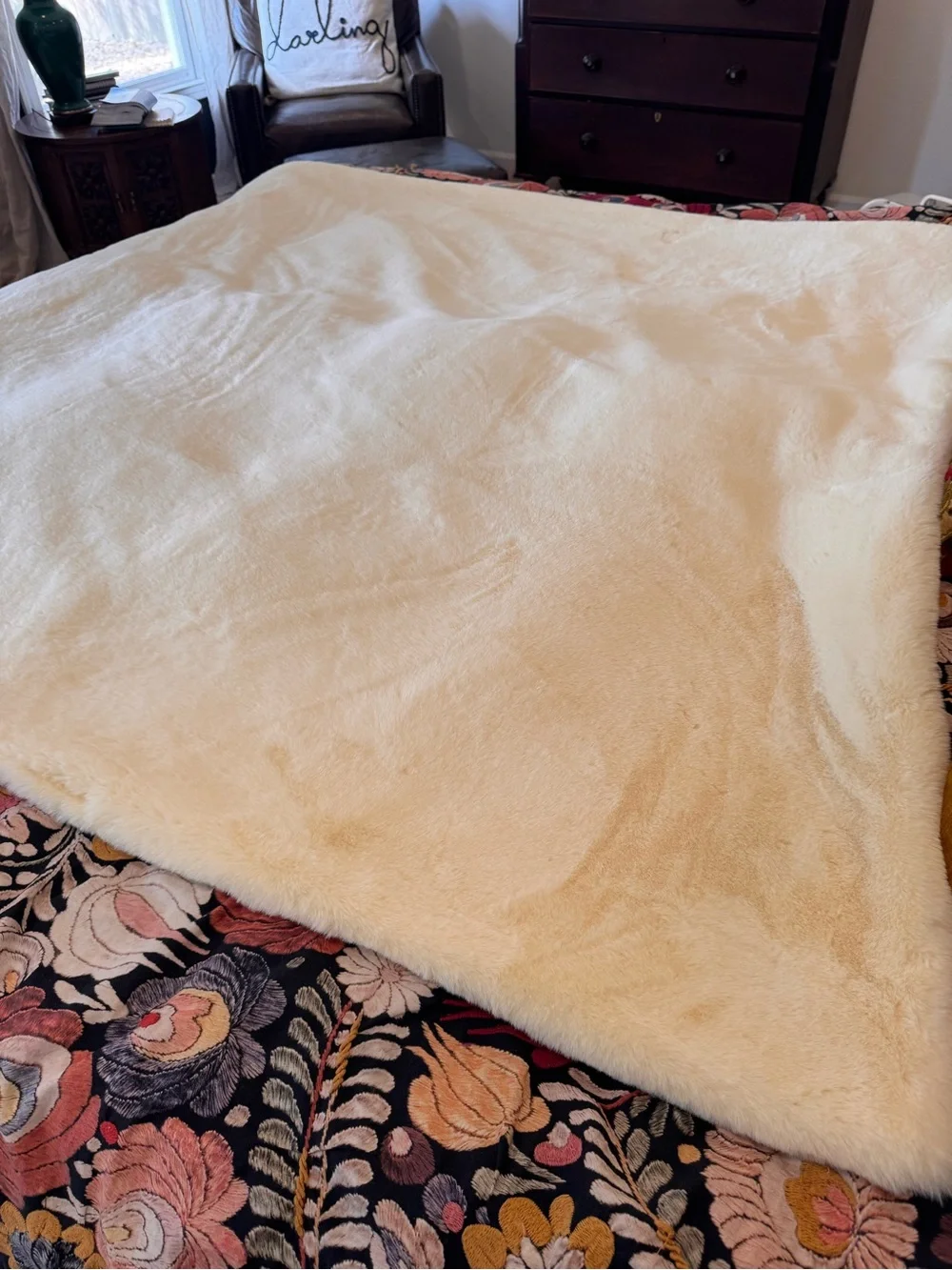 Anthropologie  Like New Sophie  Faux Fur Throw 60x70 Inches